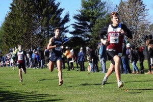 Steve Rowe ‘18 strides to finish 30th at NCAA Regionals, earning him All-New England honors. JAY BURNS/BATES COLLEGE